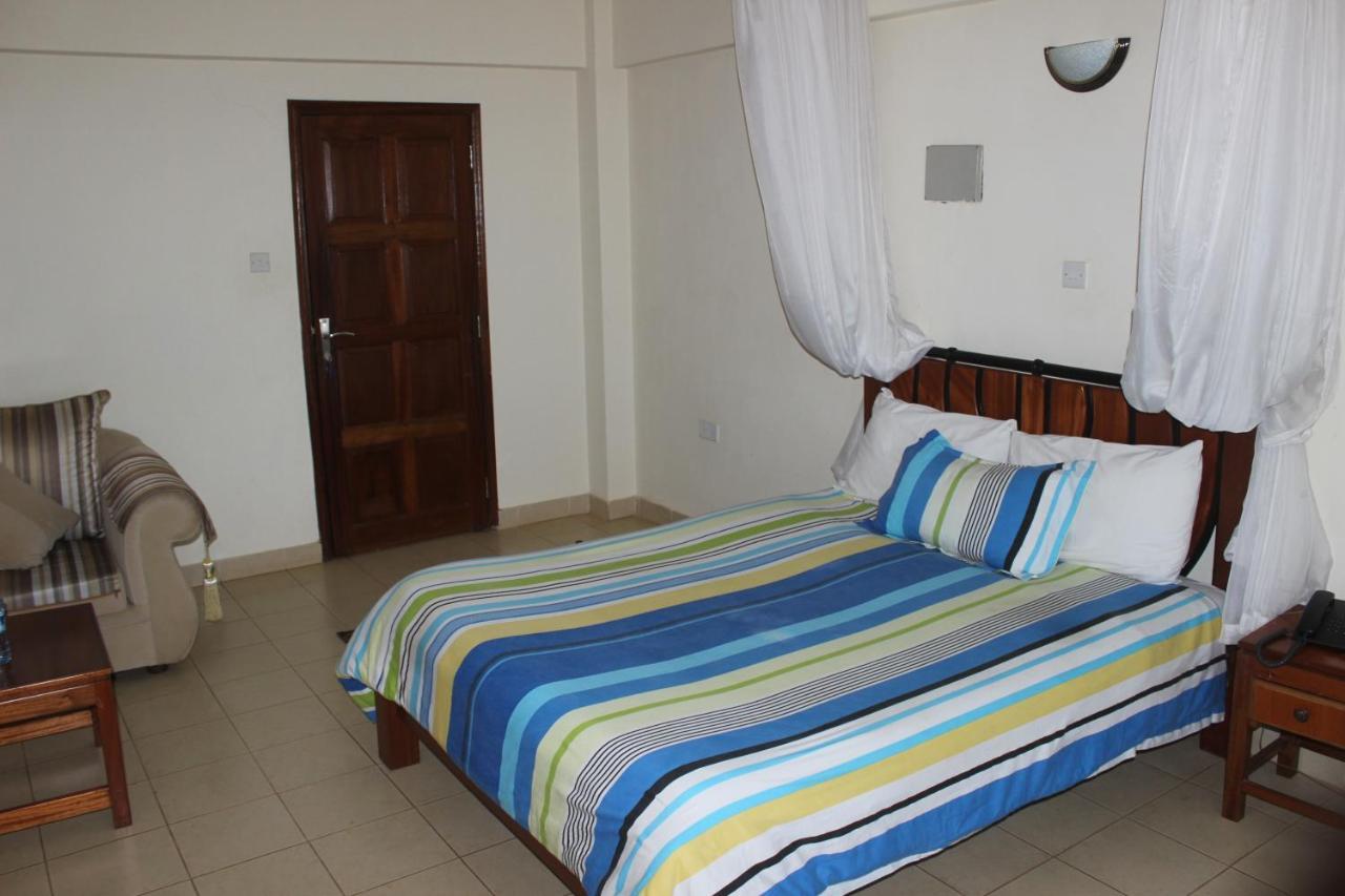 Meru Paramount Exterior photo